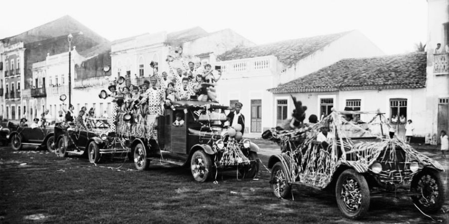 Carnaval de Aracati em 1930. Rua Grande.